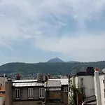 Tour D'auvergne: Near Cathedral And Place De Jaude Apartment *