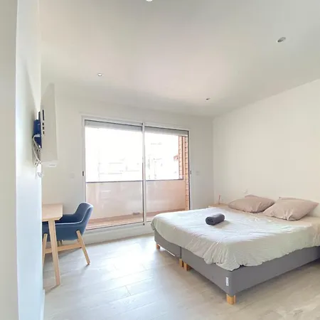 Daire Tour D'auvergne - En Plein Centre Ville, Proche De La Cathedrale Et De La Place De Jaude Clermont-Ferrand