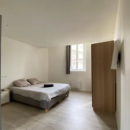 アパート Tour D'auvergne - En Plein Centre Ville, Proche De La Cathedrale Et De La Place De Jaude クレルモン・フェラン