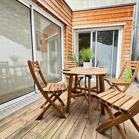 Tour D'auvergne - En Plein Centre Ville, Proche De La Cathedrale Et De La Place De Jaude アパート *