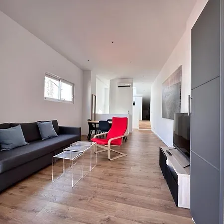 Tour D'auvergne - En Plein Centre Ville, Proche De La Cathedrale Et De La Place De Jaude Daire *