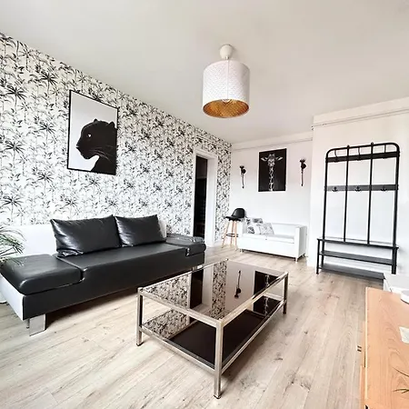 Tour D'auvergne - En Plein Centre Ville, Proche De La Cathedrale Et De La Place De Jaude *