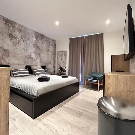 Tour D'auvergne - En Plein Centre Ville, Proche De La Cathedrale Et De La Place De Jaude Daire