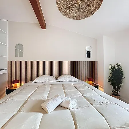 Tour D'auvergne - En Plein Centre Ville, Proche De La Cathedrale Et De La Place De Jaude Clermont-Ferrand