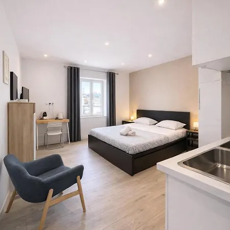 Tour D'auvergne - En Plein Centre Ville, Proche De La Cathedrale Et De La Place De Jaude Apartman Clermont-Ferrand