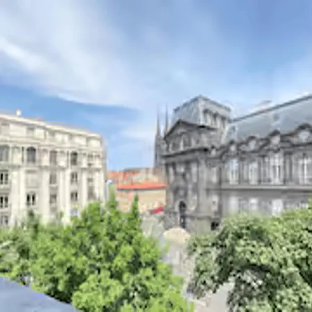 Tour D'auvergne - En Plein Centre Ville, Proche De La Cathedrale Et De La Place De Jaude Clermont-Ferrand