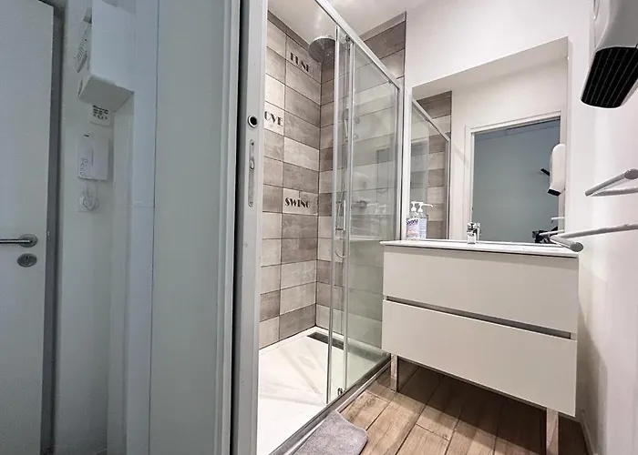 Appartement Tour D'auvergne - En Plein Centre Ville, Proche De La Cathedrale Et De La Place De Jaude Clermont-Ferrand